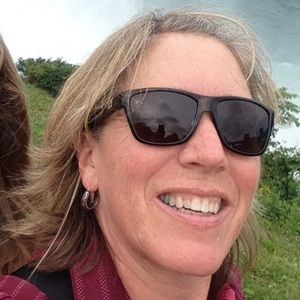 Meet your Posher, Julia